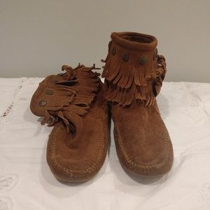 Minnetonka double fringe brwn botties sz 7 womens